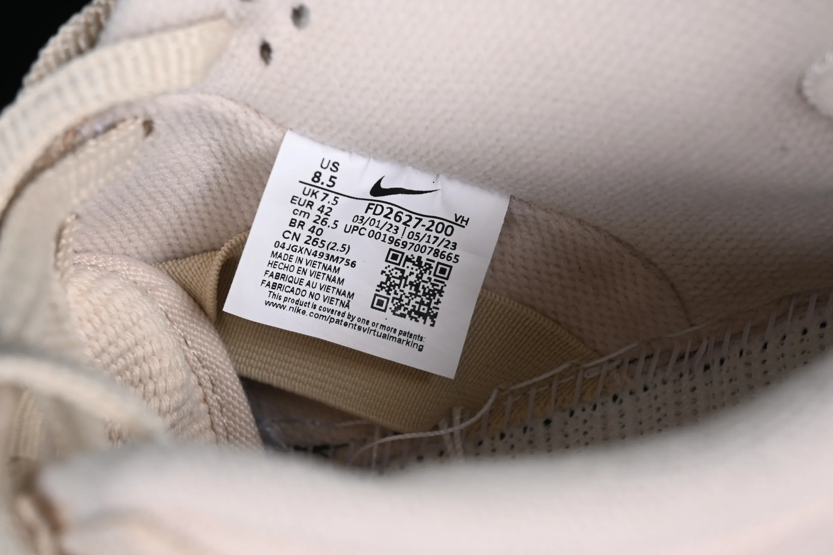 All Categories Nk SB Dunk Series Nk SB Dunk Low Low-top sneakers Albino & Preto x Nk SB Dunk Low joint model TearTear SB low-top casual sneakers FD2627-200
